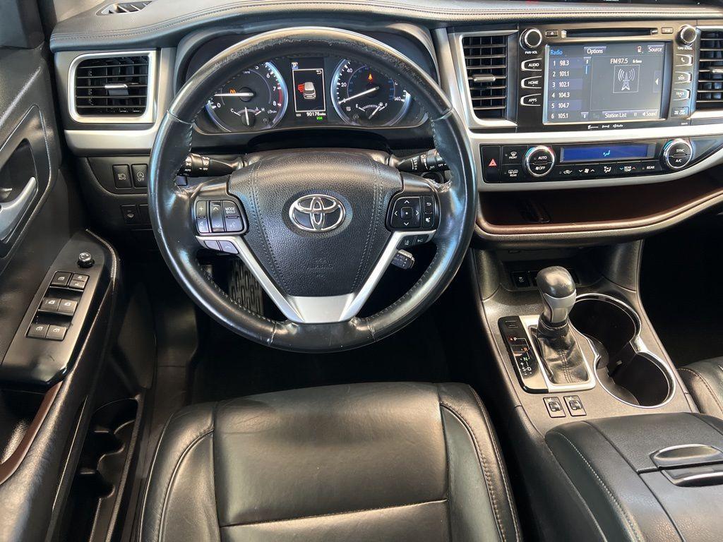 used 2017 Toyota Highlander car, priced at $22,770