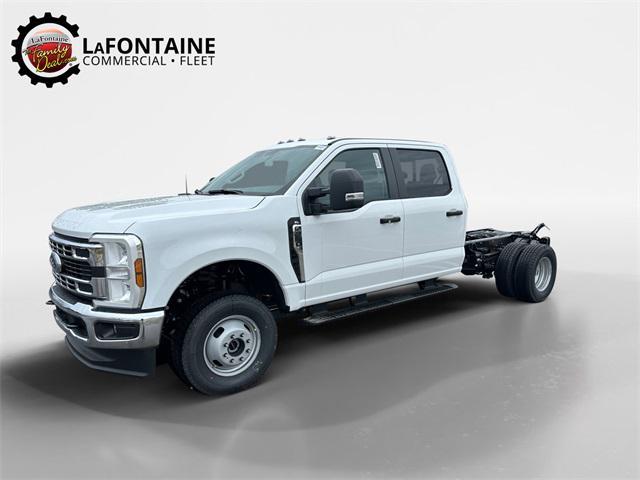 new 2025 Ford F-350 car, priced at $62,500