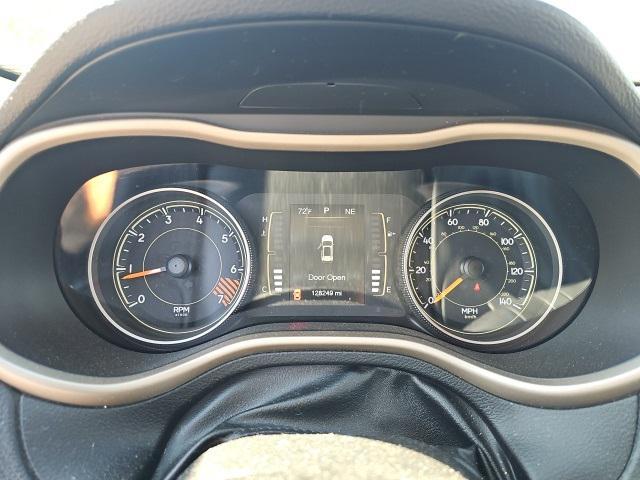 used 2015 Jeep Cherokee car, priced at $9,500
