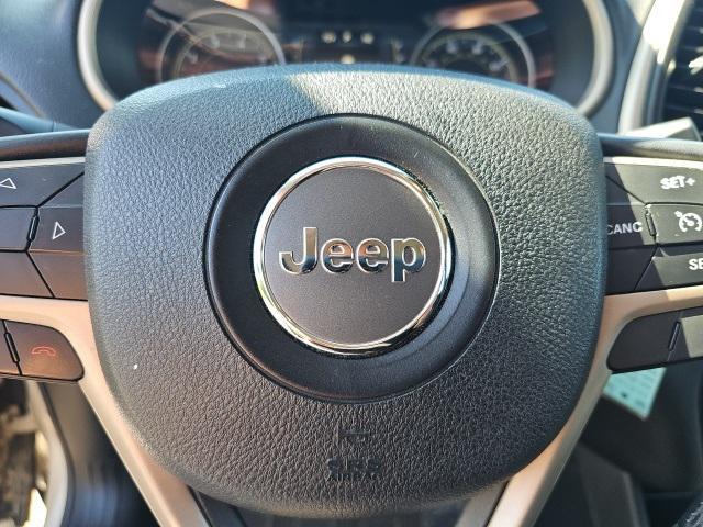 used 2015 Jeep Cherokee car, priced at $9,500