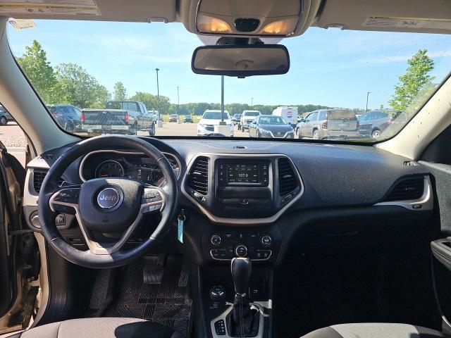 used 2015 Jeep Cherokee car, priced at $9,500