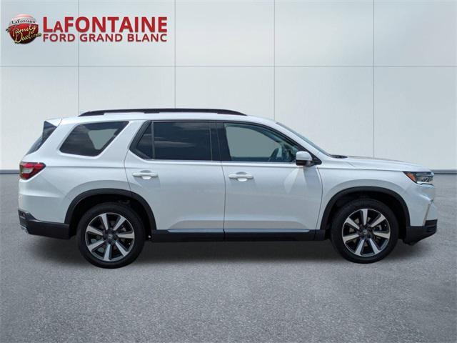 used 2024 Honda Pilot car, priced at $42,000