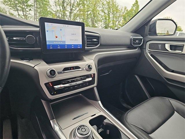used 2022 Ford Explorer car, priced at $28,000