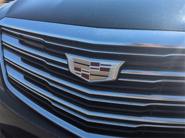used 2017 Cadillac XT5 car, priced at $15,500