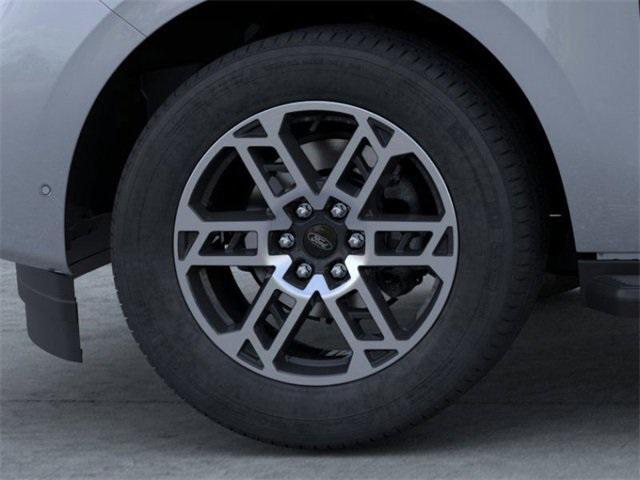 new 2025 Ford Expedition car, priced at $70,445