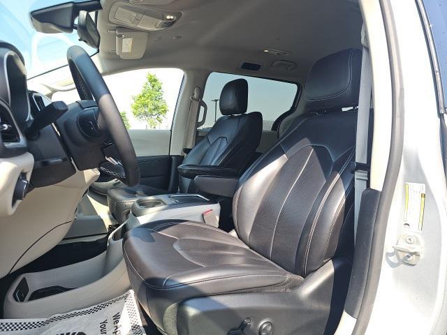 used 2023 Chrysler Pacifica Hybrid car, priced at $27,000