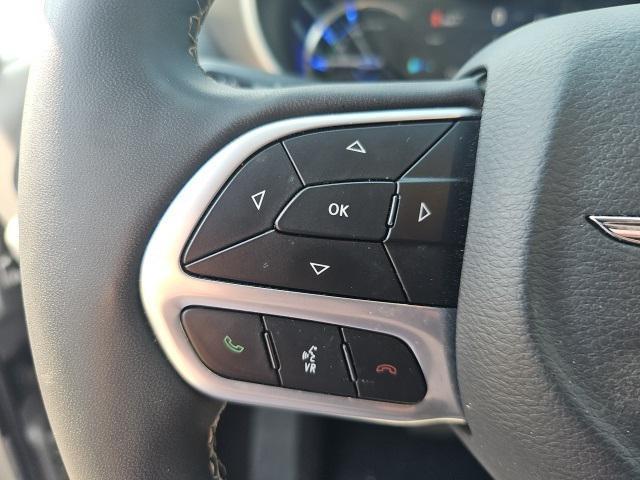 used 2023 Chrysler Pacifica Hybrid car, priced at $27,000