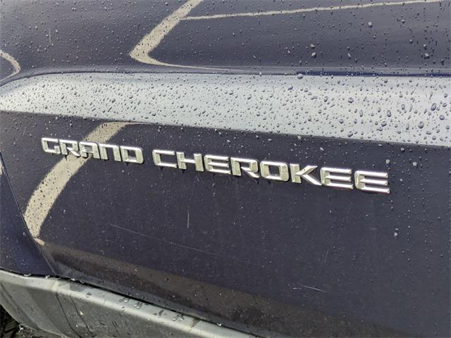 used 2015 Jeep Grand Cherokee car, priced at $9,000