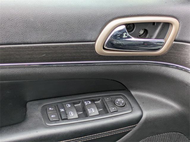 used 2015 Jeep Grand Cherokee car, priced at $9,000