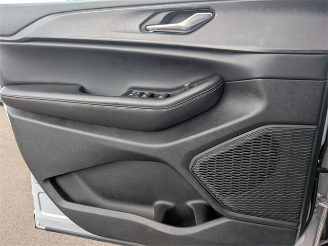 used 2024 Jeep Grand Cherokee car, priced at $28,000