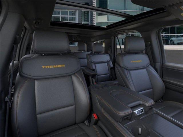 new 2025 Ford Expedition car, priced at $82,015