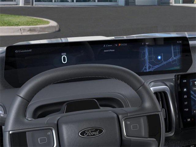 new 2025 Ford Expedition car, priced at $82,015