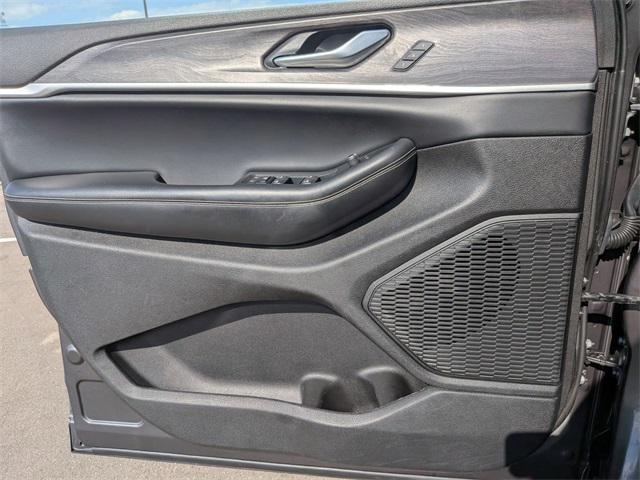 used 2023 Jeep Grand Cherokee L car, priced at $25,500