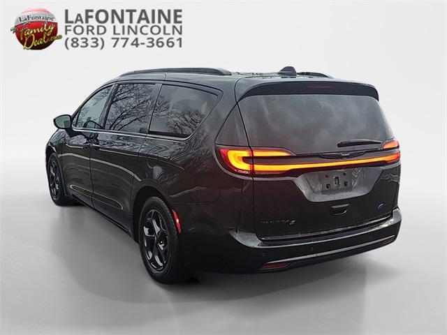 used 2021 Chrysler Pacifica Hybrid car, priced at $25,800