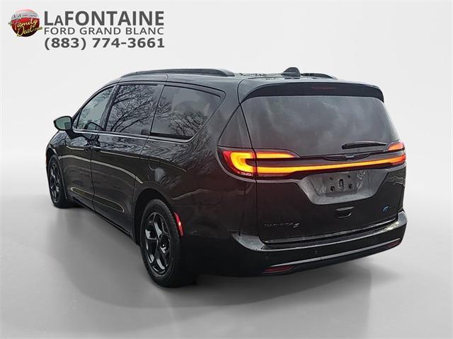 used 2021 Chrysler Pacifica Hybrid car, priced at $25,800