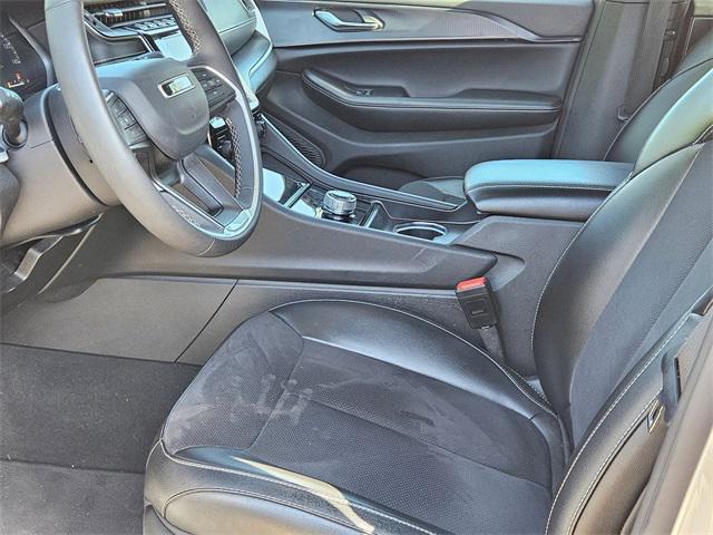 used 2024 Jeep Grand Cherokee L car, priced at $33,200