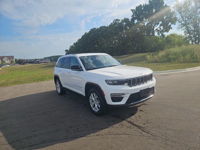 used 2023 Jeep Grand Cherokee car, priced at $27,000