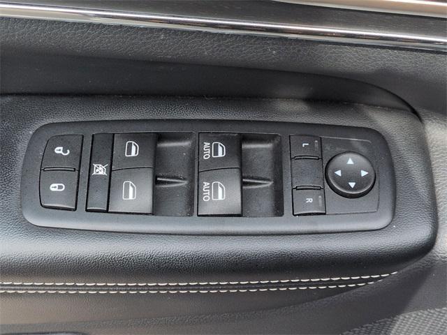 used 2016 Jeep Grand Cherokee car, priced at $11,500
