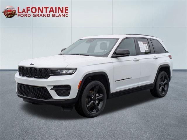 used 2024 Jeep Grand Cherokee car, priced at $32,500