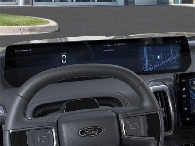 new 2025 Ford Expedition car, priced at $85,810