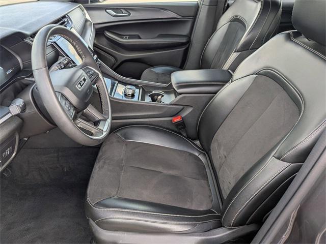 used 2024 Jeep Grand Cherokee L car, priced at $28,500