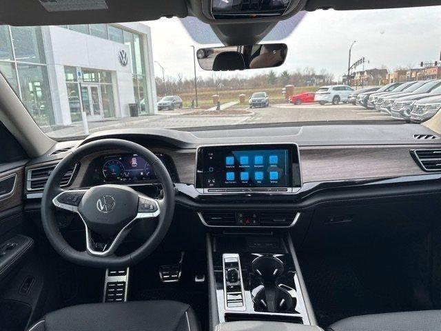 new 2025 Volkswagen Atlas car, priced at $53,006