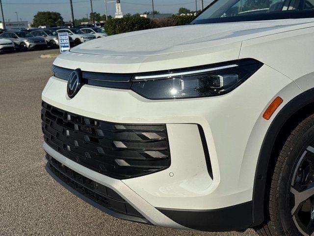 new 2025 Volkswagen Tiguan car, priced at $35,921