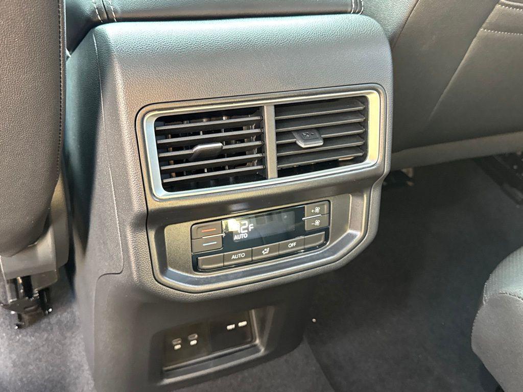 new 2026 Volkswagen Atlas car, priced at $45,936