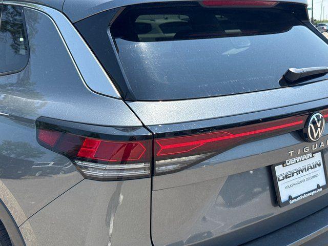 new 2025 Volkswagen Tiguan car, priced at $32,516