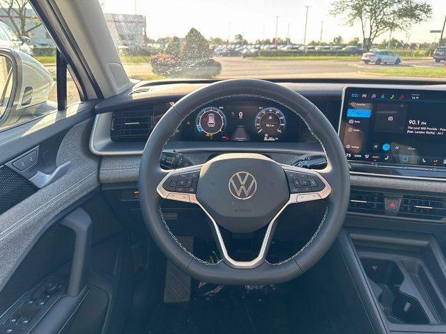 new 2025 Volkswagen Tiguan car, priced at $32,261