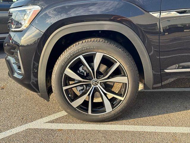 new 2026 Volkswagen Atlas car, priced at $54,875