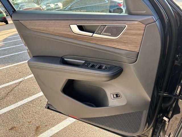 new 2026 Volkswagen Atlas car, priced at $54,375