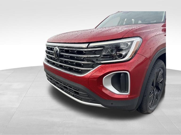 new 2025 Volkswagen Atlas car, priced at $43,732