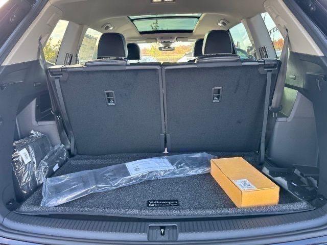 new 2025 Volkswagen Atlas car, priced at $48,301