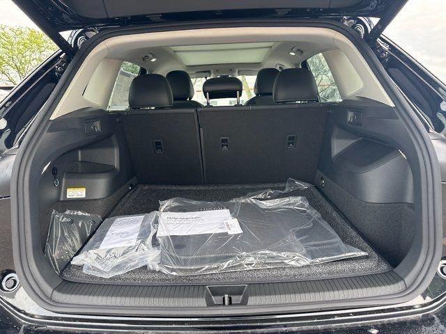 new 2025 Volkswagen Tiguan car, priced at $34,209