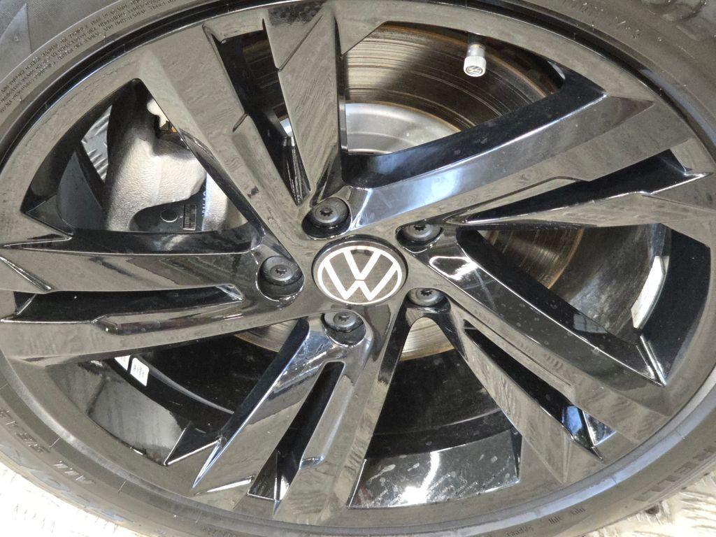 used 2024 Volkswagen Tiguan car, priced at $31,276