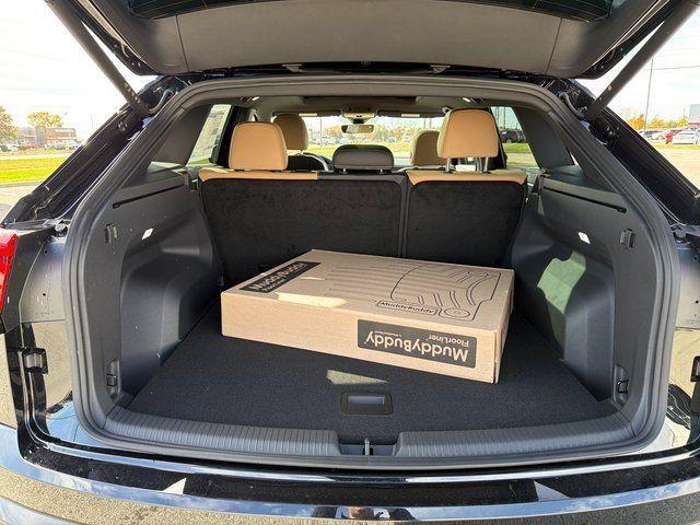 new 2026 Volkswagen Atlas Cross Sport car, priced at $50,287