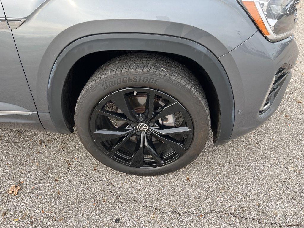 used 2024 Volkswagen Atlas Cross Sport car, priced at $41,379