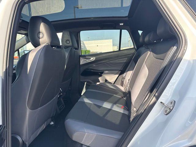 new 2025 Volkswagen ID.4 car, priced at $46,176