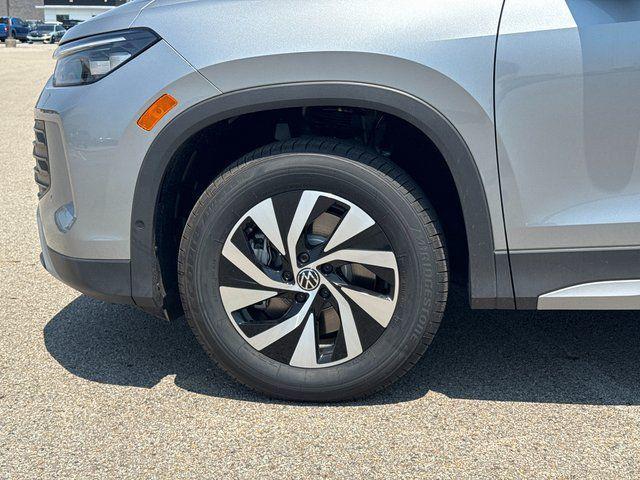 new 2025 Volkswagen Tiguan car, priced at $31,967