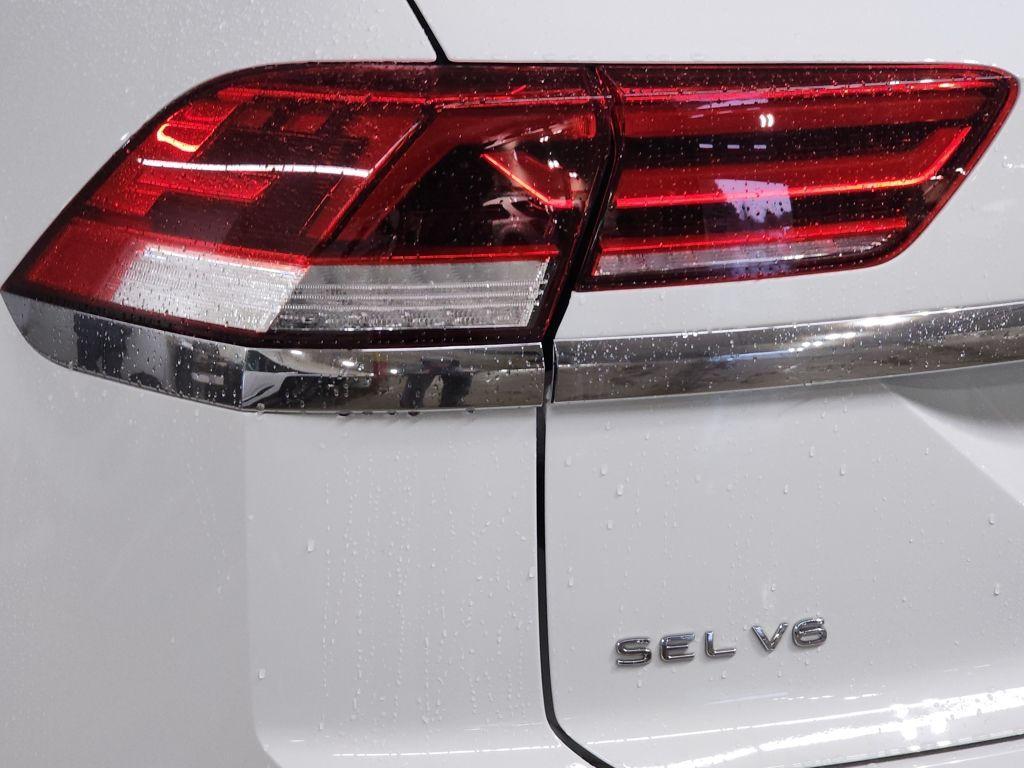 used 2020 Volkswagen Atlas Cross Sport car, priced at $25,222