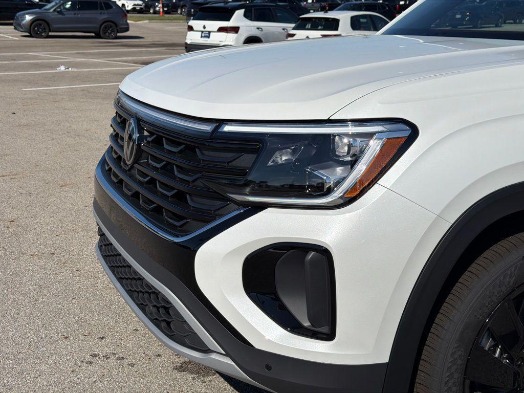 new 2026 Volkswagen Atlas Cross Sport car, priced at $44,876