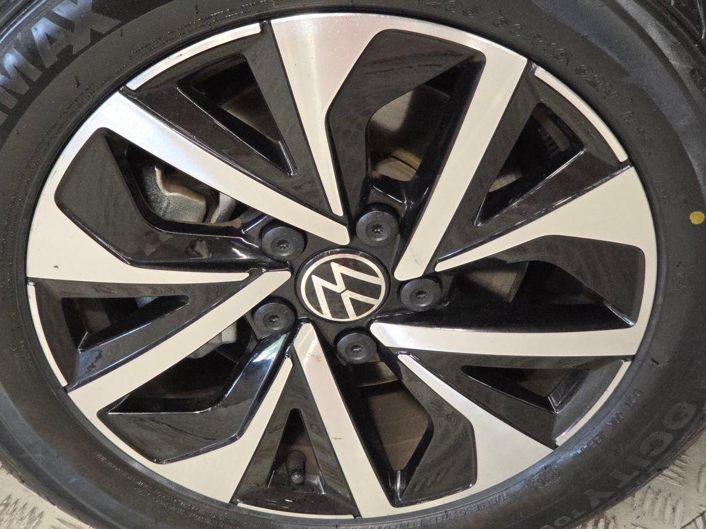 used 2024 Volkswagen Jetta car, priced at $19,372