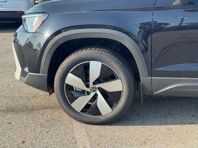 new 2025 Volkswagen Taos car, priced at $27,546
