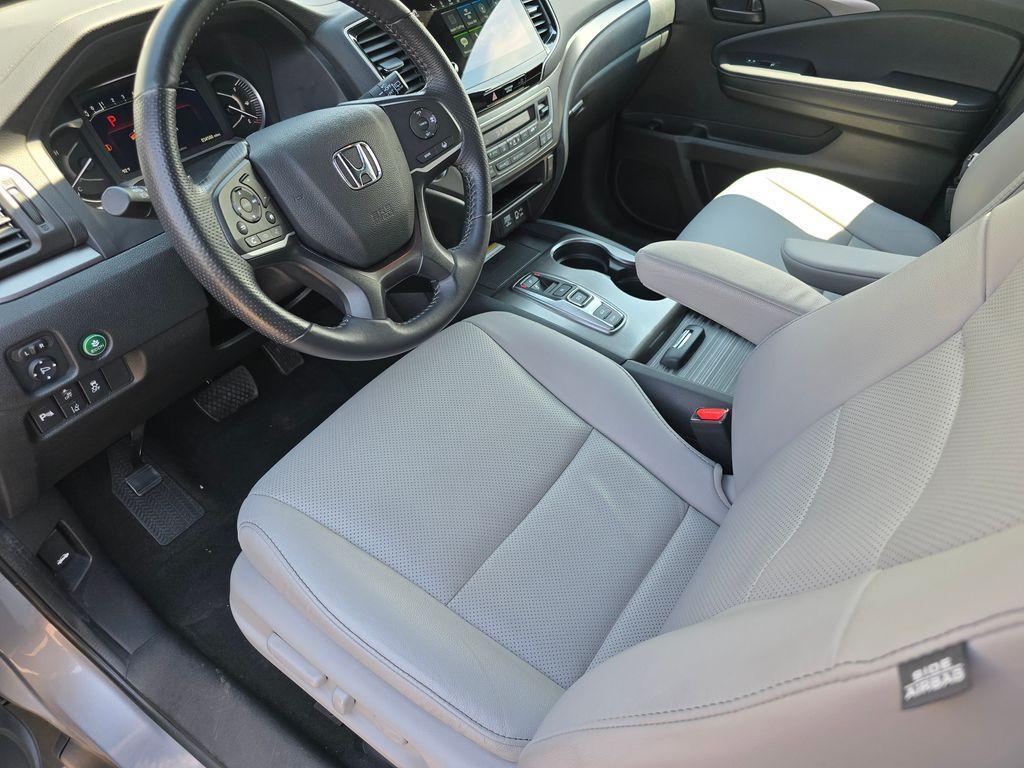 used 2022 Honda Passport car, priced at $29,750