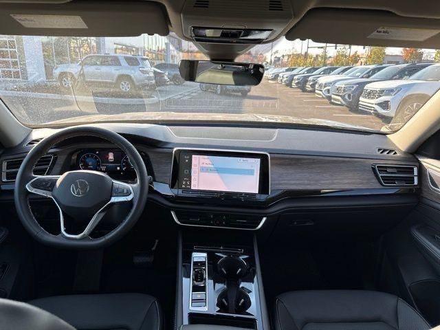 new 2025 Volkswagen Atlas car, priced at $48,431