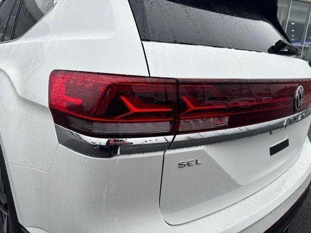 new 2025 Volkswagen Atlas car, priced at $48,431