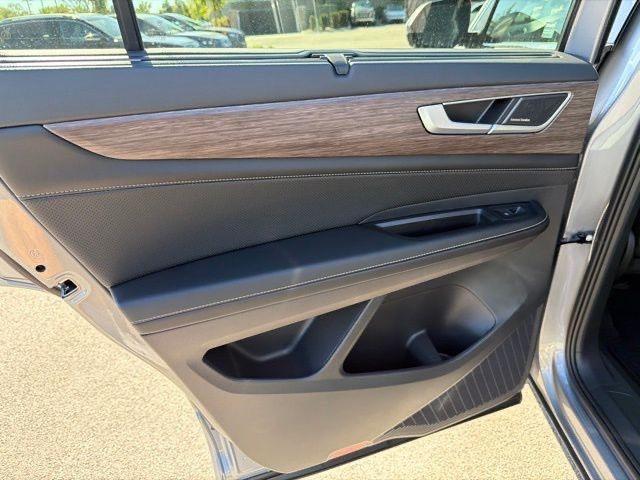 new 2026 Volkswagen Atlas car, priced at $54,322