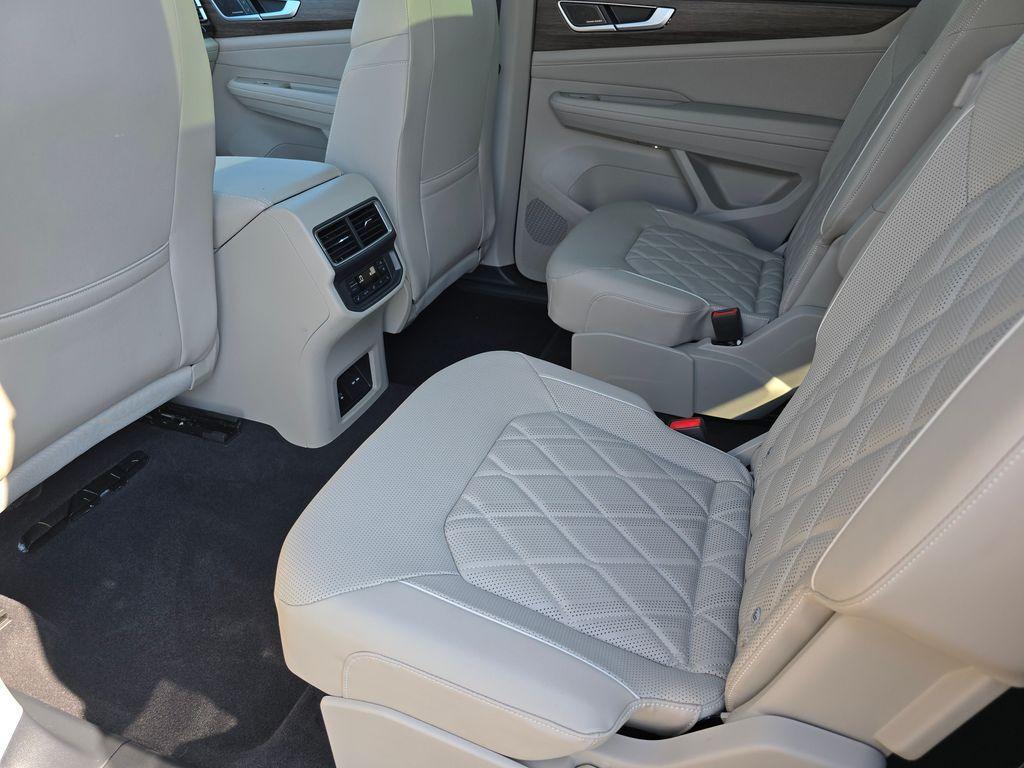used 2024 Volkswagen Atlas car, priced at $42,995