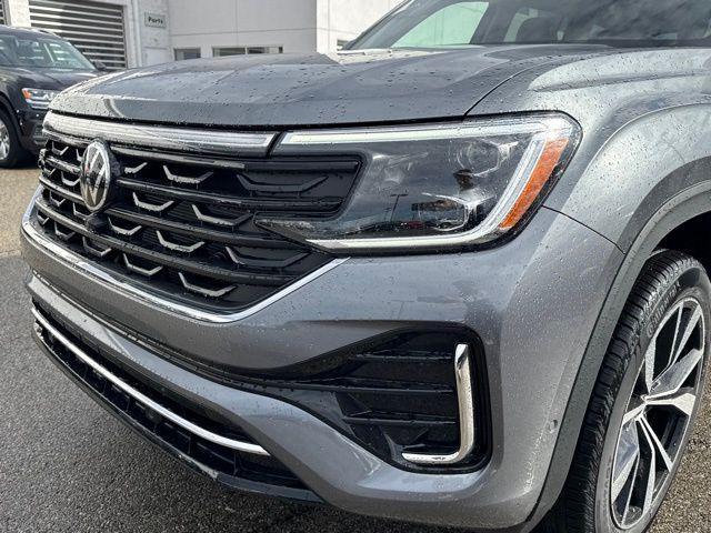 new 2025 Volkswagen Atlas car, priced at $50,467